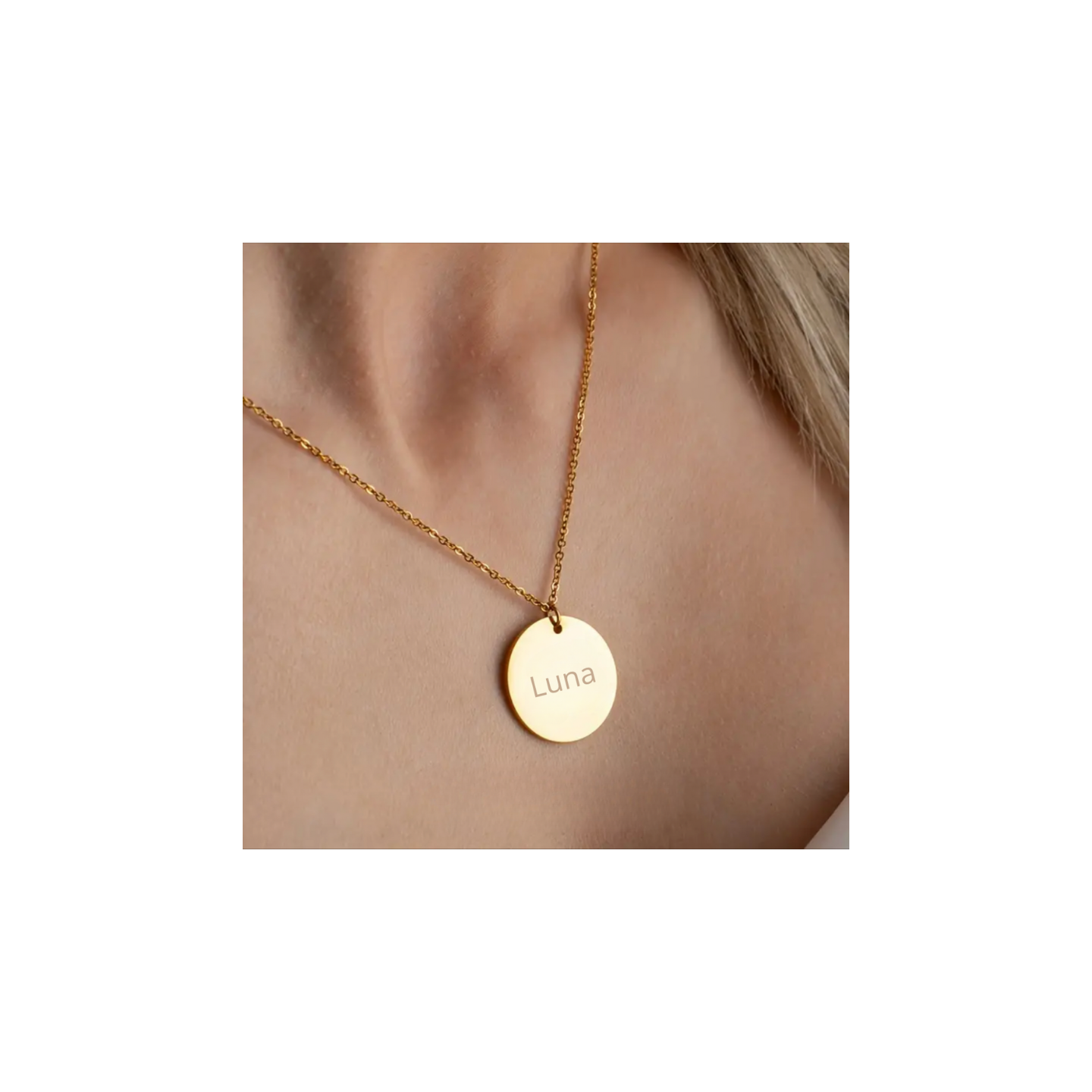Collier médaillon rond
